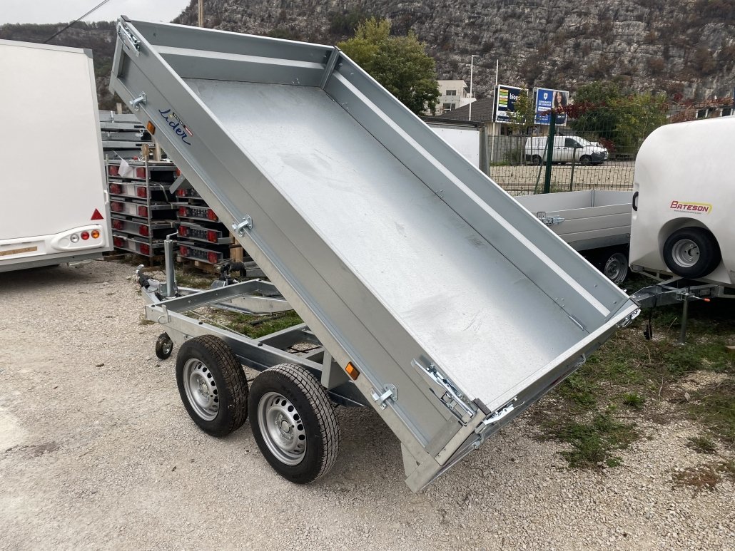 39600-3-1030x773-1.jpg Benne hydraulique Lider 39600PE 2500 kg 256 x 148 cm – Image 1