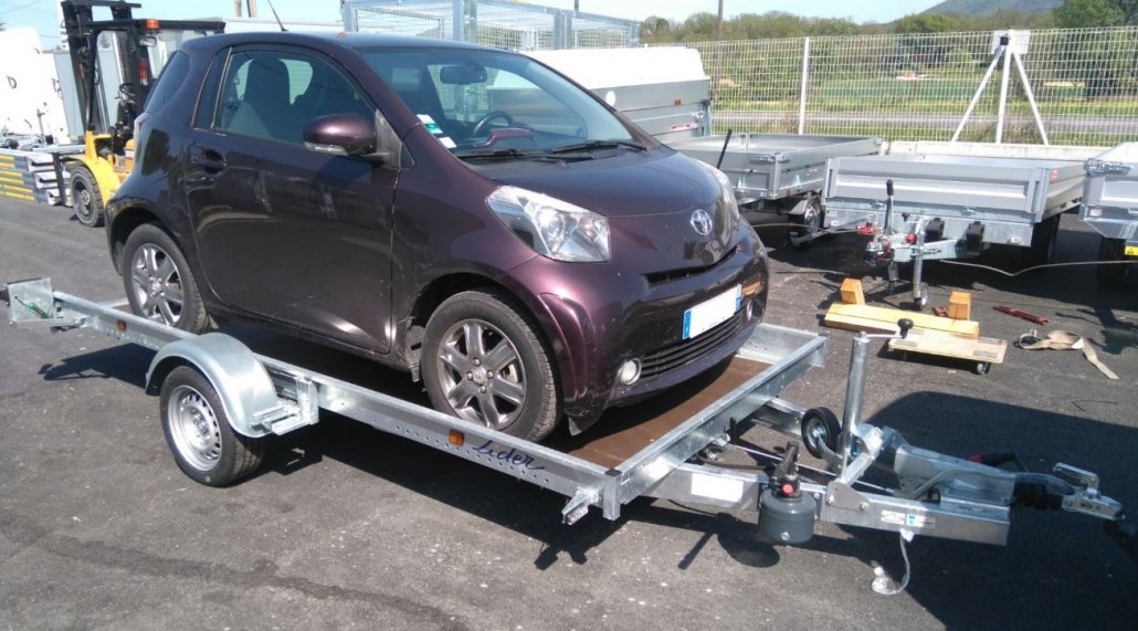 LIDER-36830-005-1030x571-1.jpg Plateau multi transport Lider 36830 abaissable 1500 kg – Image 1